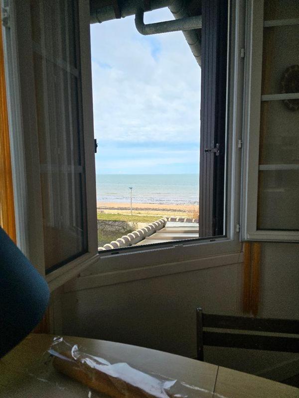 Appartement Front De Mer Vue Mer 3 Personnes + 1 Bebe Hermanville-sur-Mer ภายนอก รูปภาพ